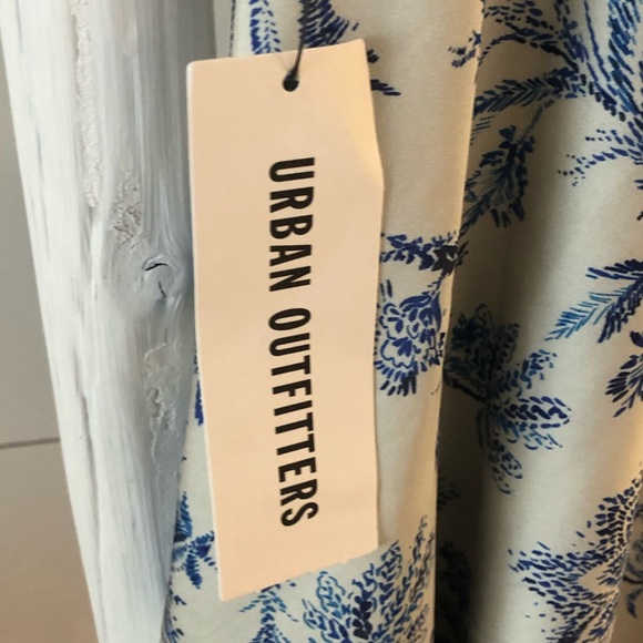 NWT Urban Outfitters Wrap Skater Skirt - Picture 4 of 5